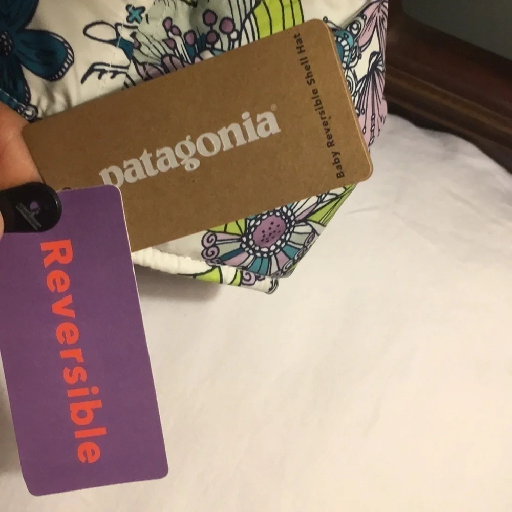 PATAGONIA INFANT REVERSIBLE HAT EXCELLENT CONDITIONON